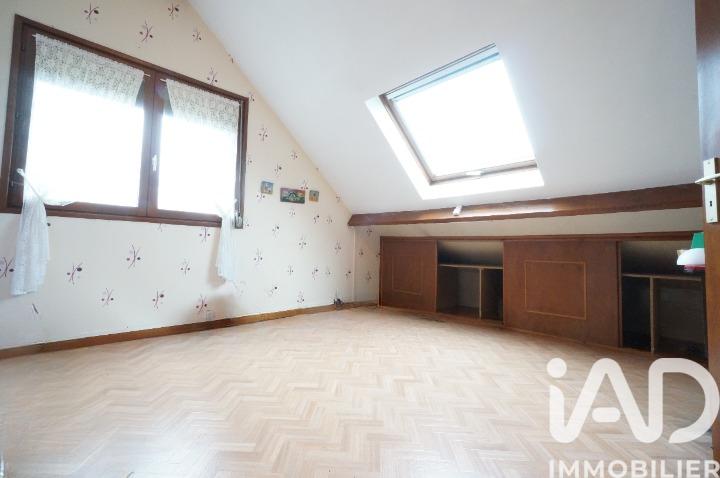 Maison - 144 m² - 8 pièces