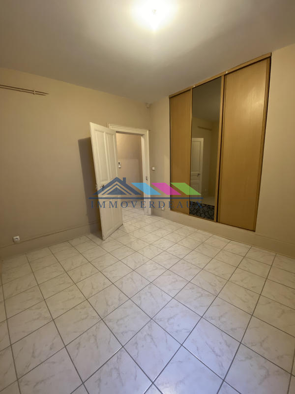 Appartement - 96 m² - 4 pièces