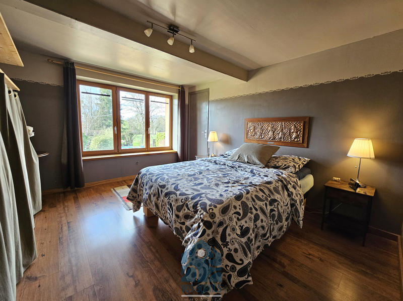 Propriété - 170 m² - 6 pièces