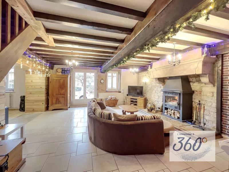 Maison - 143 m² - 5 pièces