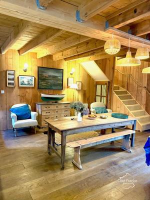 Maison en pierre - 200 m² - 8 pièces