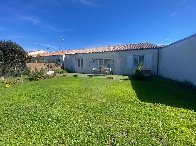 Maison - 93 m² - 4 pièces