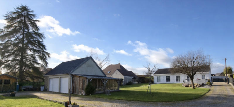 Pavillon - 150 m² - 6 pièces