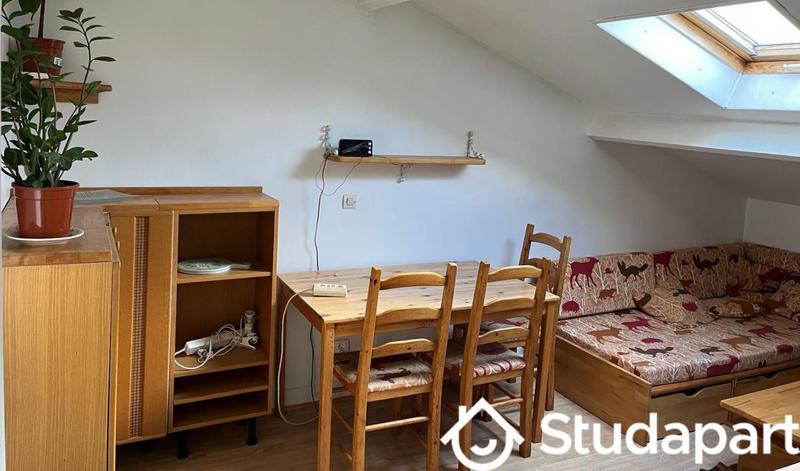 Chambre - 13 m² - 1 pièce