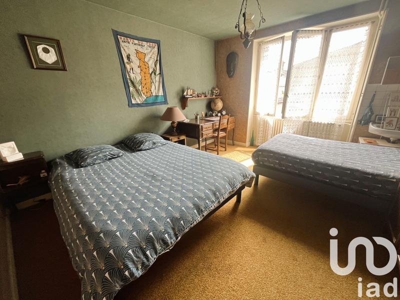 Maison - 246 m² - 7 pièces