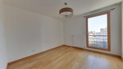 Appartement - 77 m² - 3 pièces