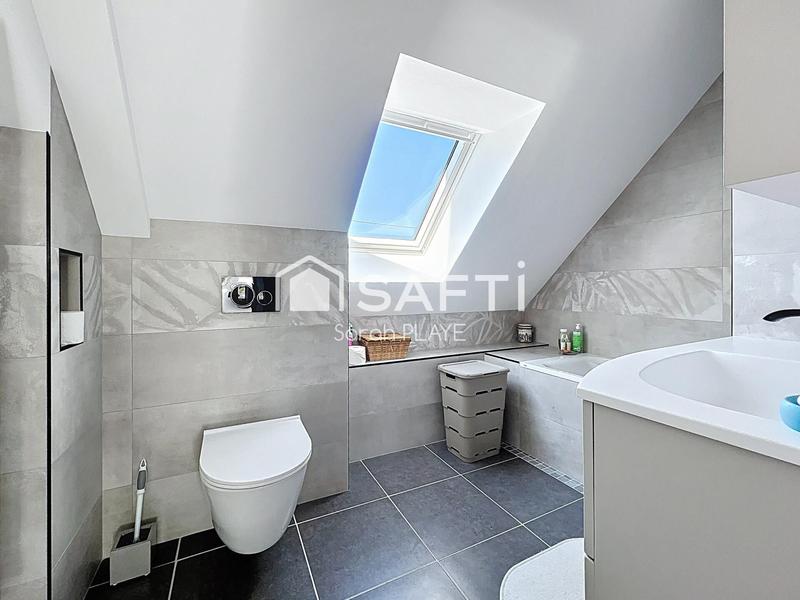 Maison - 140 m² - 6 pièces