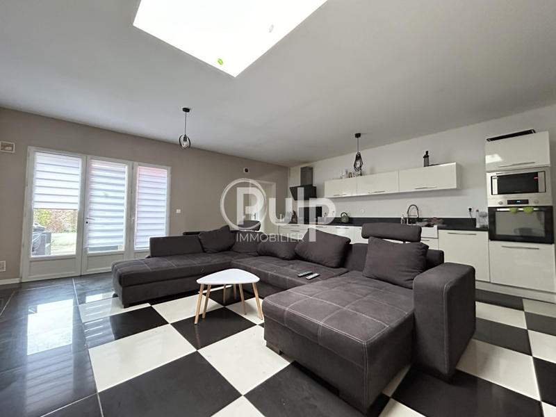 Maison - 180 m² - 7 pièces