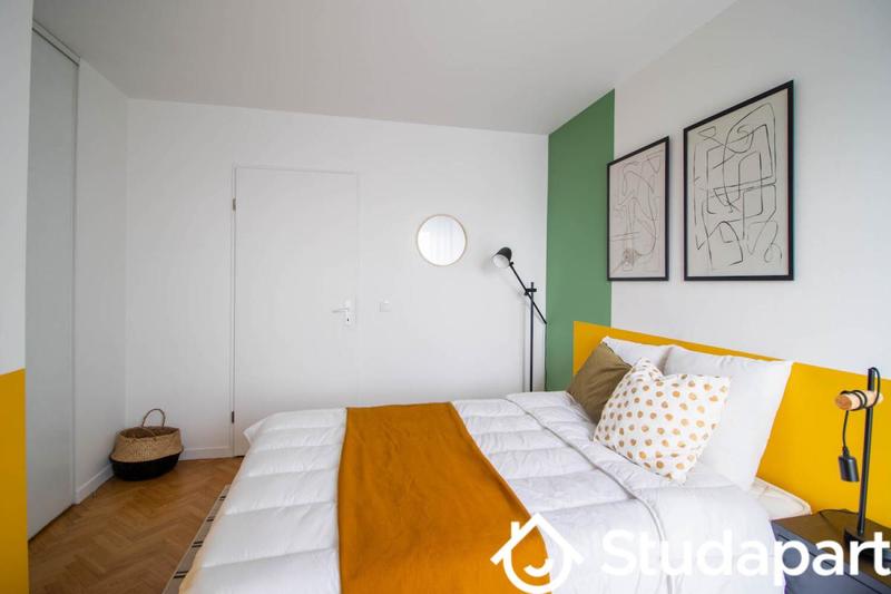 Chambre - 11 m² - 1 pièce