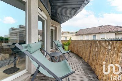 Appartement - 100 m² - 4 pièces