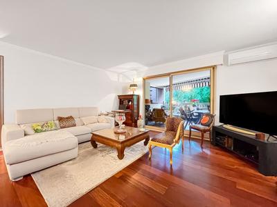 Appartement - 80 m² - 3 pièces