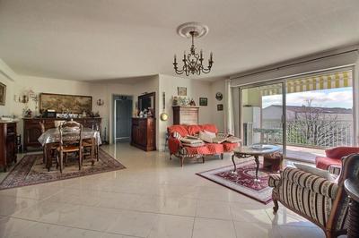 Appartement - 117 m² - 4 pièces