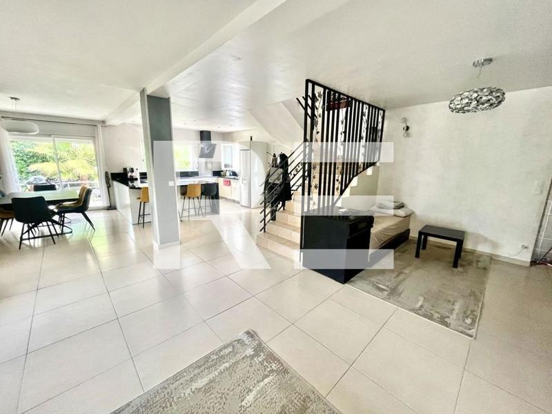 Villa - 130 m² - 5 pièces