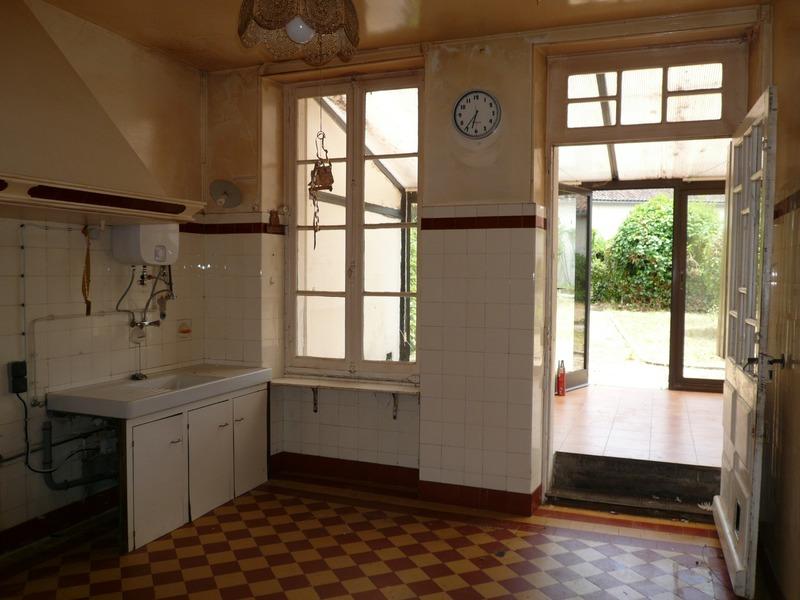 Maison - 261 m² - 12 pièces