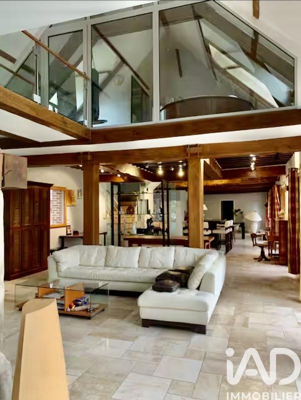 Maison - 298 m² - 5 pièces