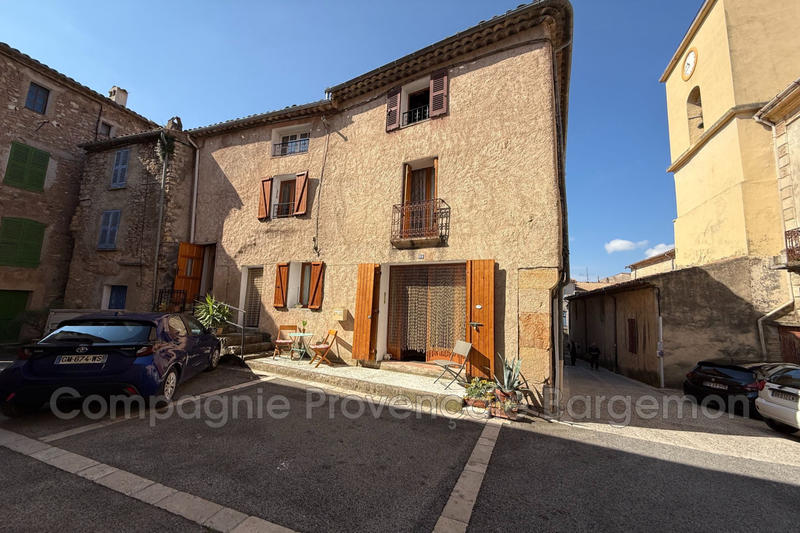 Maison de village - 204 m² - 2 pièces