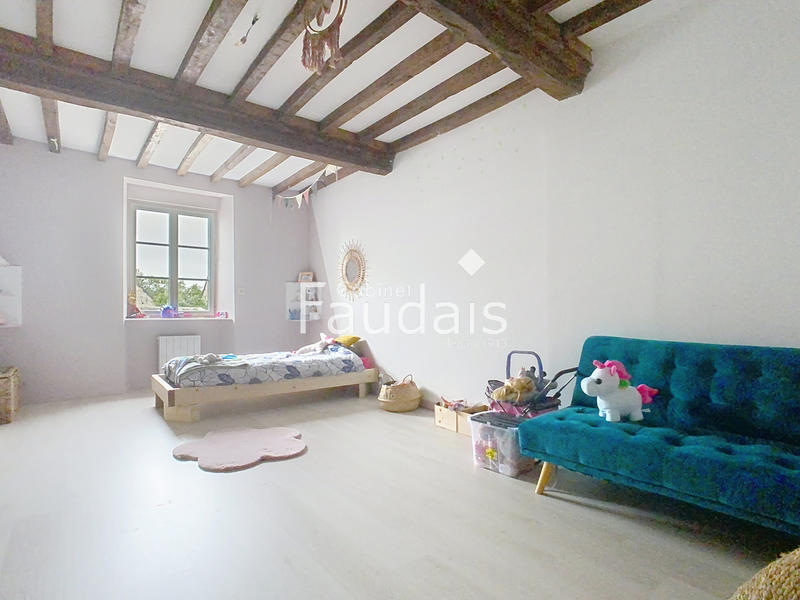 Maison - 200 m² - 7 pièces