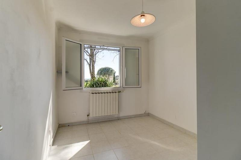 Maison - 298 m² - 9 pièces