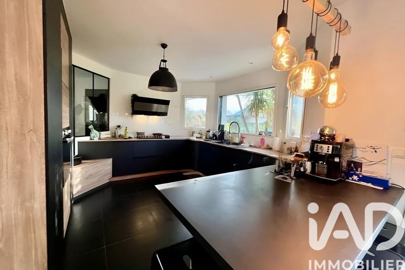 Maison - 175 m² - 7 pièces