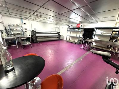 Local commercial - 200 m²