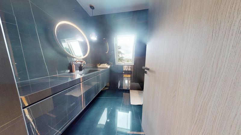 Villa - 200 m² - 7 pièces