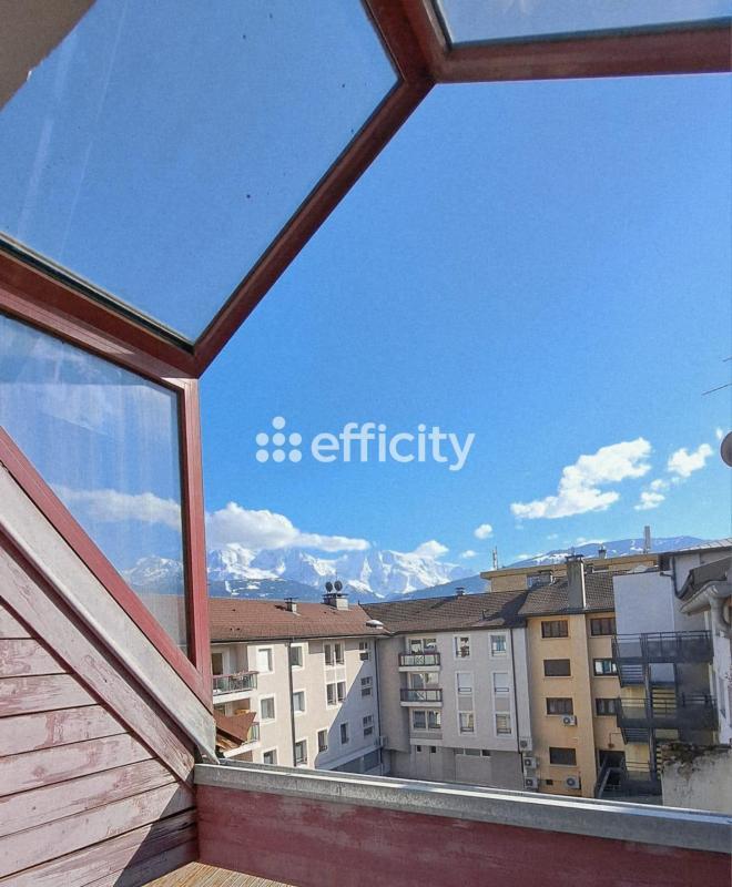 Duplex - 93 m² - 4 pièces