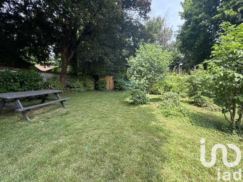 Maison - 245 m² - 9 pièces