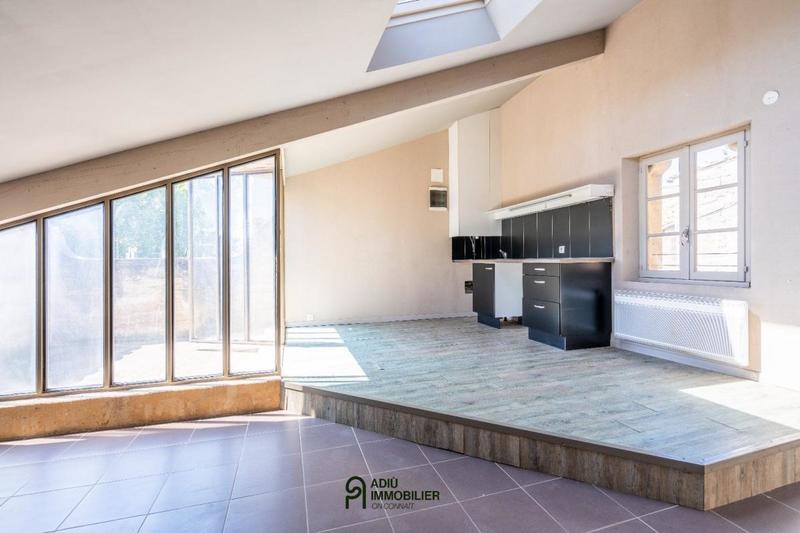 Appartement - 160 m² - 5 pièces