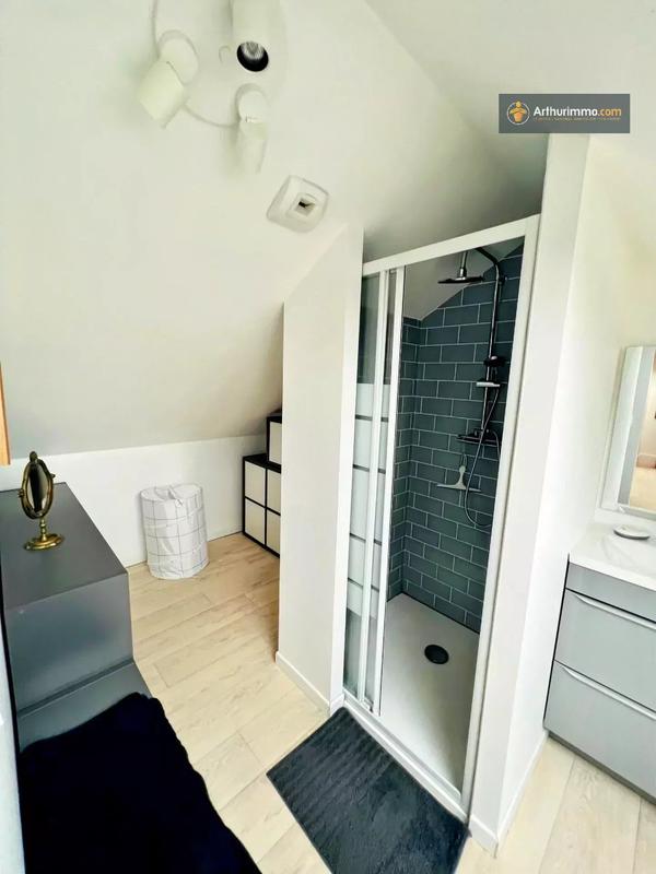 Maison - 147 m² - 6 pièces