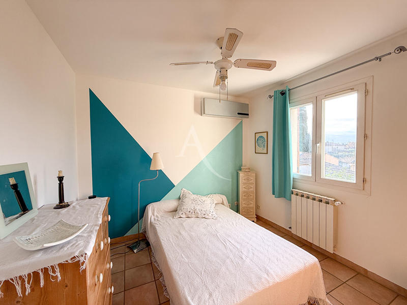 Maison - 104 m² - 4 pièces