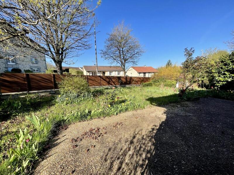 Maison - 210 m² - 7 pièces