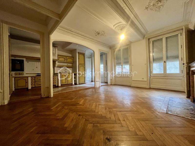 Appartement ancien - 79 m² - 4 pièces