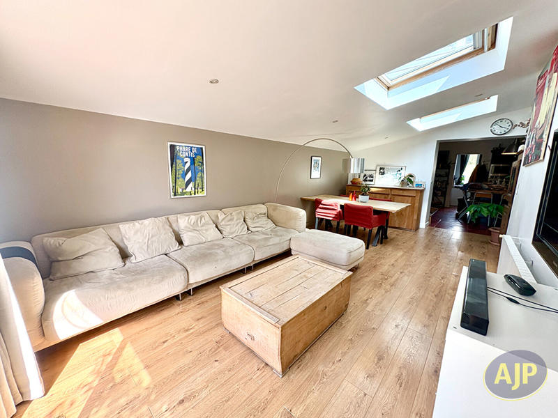 Maison - 110 m² - 5 pièces