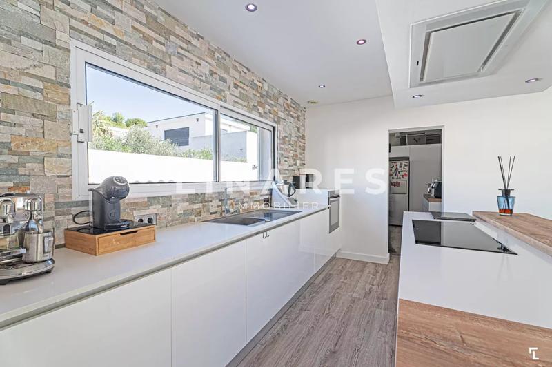 Maison - 158 m² - 5 pièces