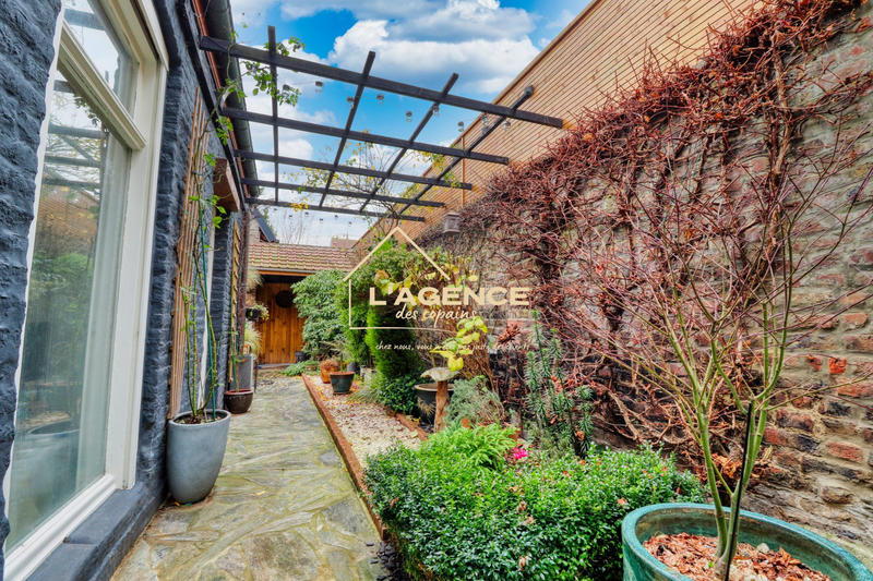 Maison - 111 m² - 5 pièces