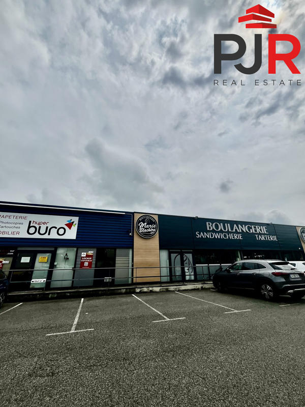 Local commercial - 351 m²