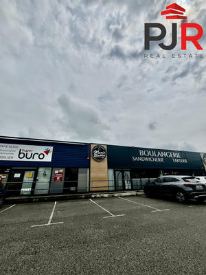 Local commercial - 351 m²