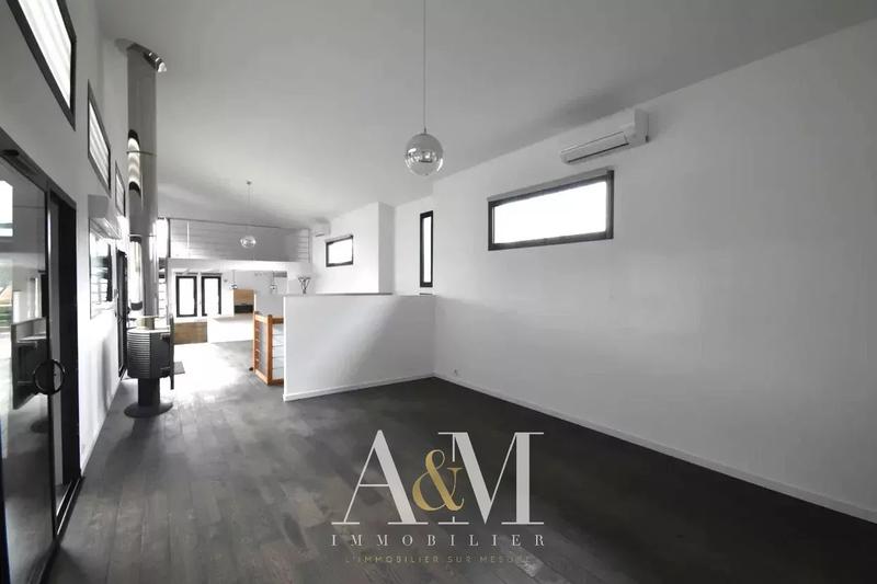 Maison - 171 m² - 7 pièces