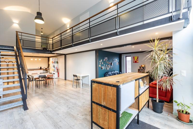 Maison - 301 m² - 11 pièces