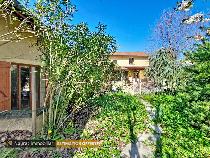 Maison - 162 m² - 7 pièces