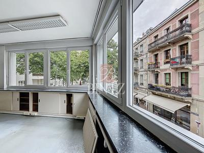 Bureau - 110 m² - 5 pièces