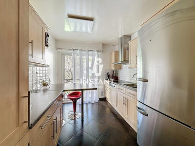 Maison traditionnelle - 144 m² - 6 pièces