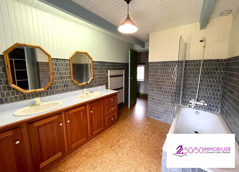 Maison ancienne - 250 m² - 9 pièces