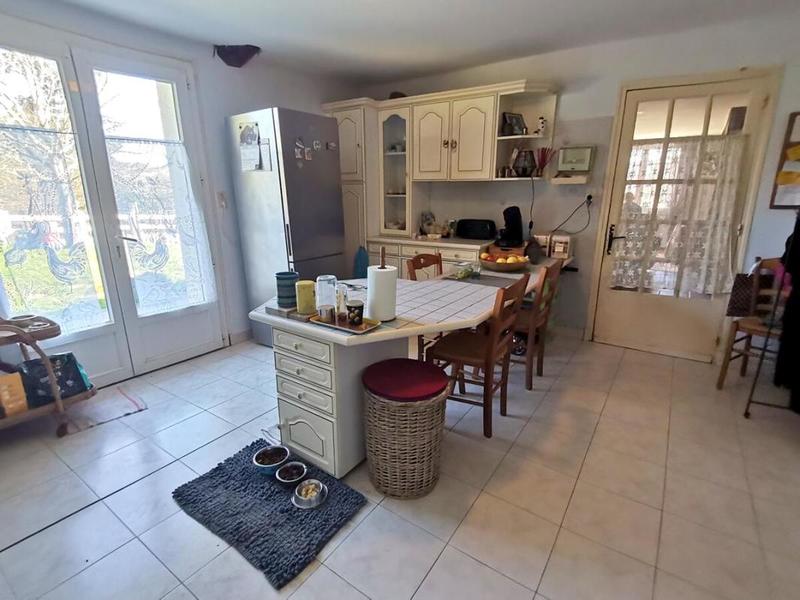 Maison - 200 m² - 7 pièces