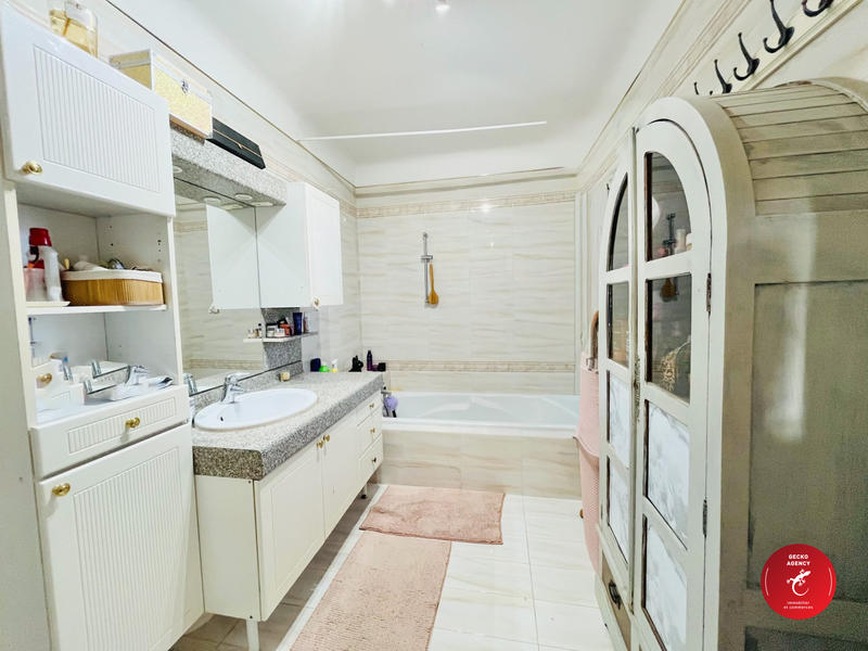 Villa - 144 m² - 5 pièces