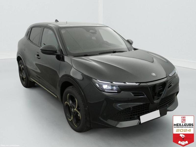 Alfa Romeo Junior Ibrida 145 e-Dct6 Intensa