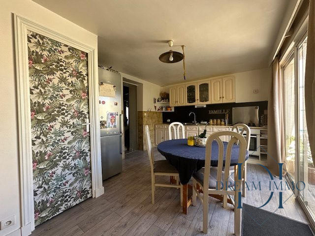 Maison - 112 m² - 4 pièces