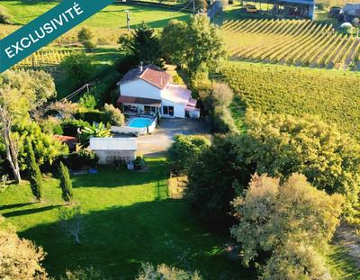 Maison - 221 m² - 5 pièces