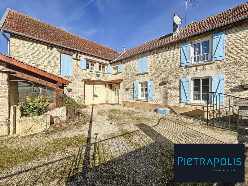 Maison - 200 m² - 8 pièces