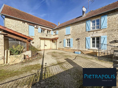 Maison - 200 m² - 8 pièces